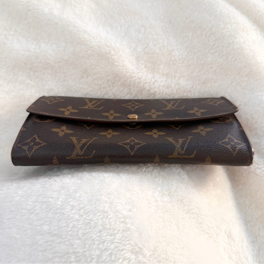 Louis Vuitton Sarah Monogram Wallet - Picture 5 of 11